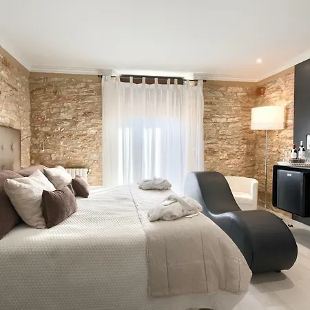 Hotel-spa Classic מלון בגור